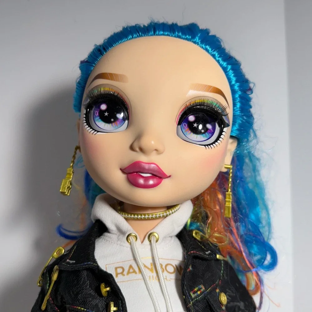 Rainbow High 24